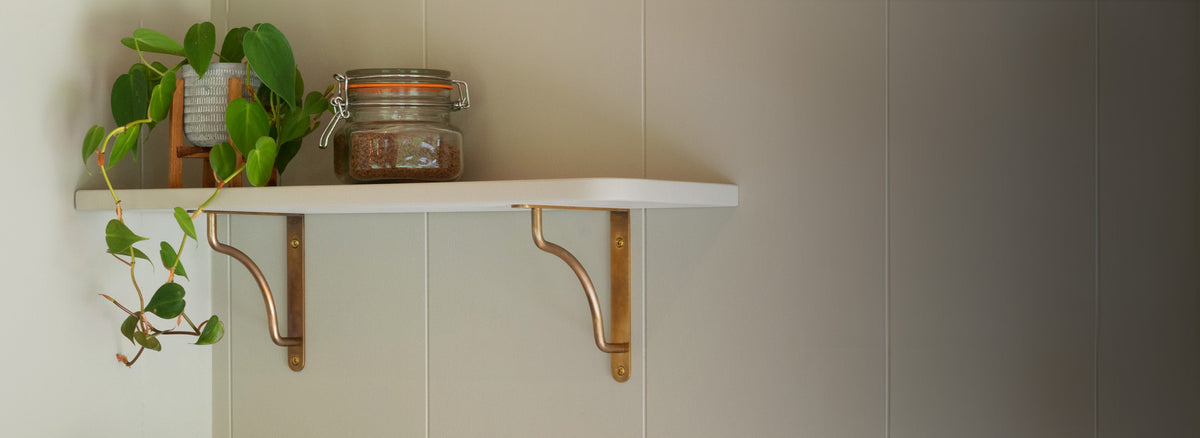 Shelf brackets